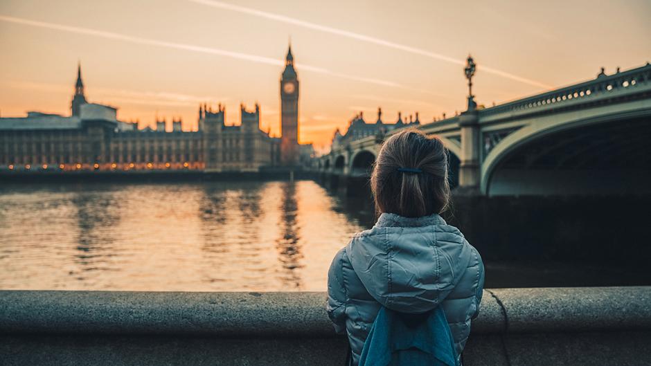 London, England bridge at dusk